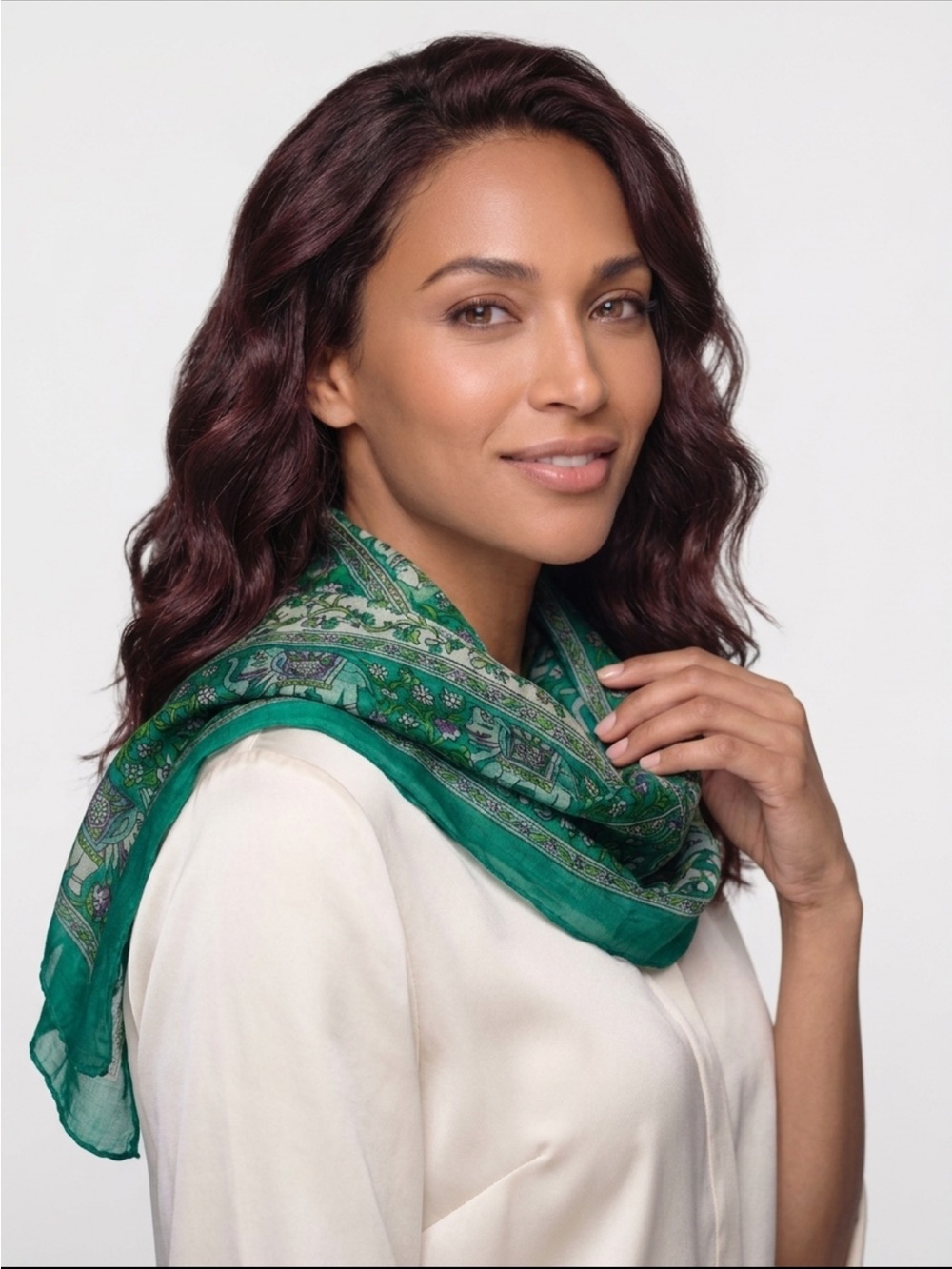 Women’s Beautiful Mulberry Silk Scarf.